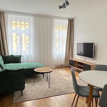 Traumhafte Wohnung Fuer 3, Grosszuegig, Walk In Dusche Wien Exterior foto